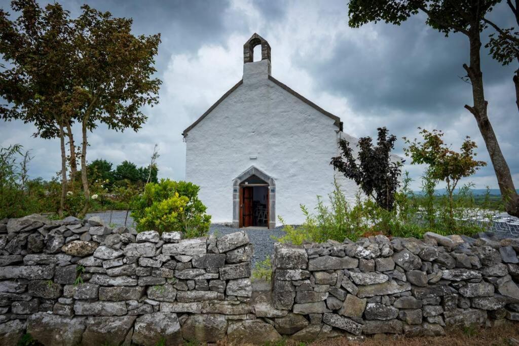 The Burren Art Gallery Built In 1798 Villa Tubber Exterior photo