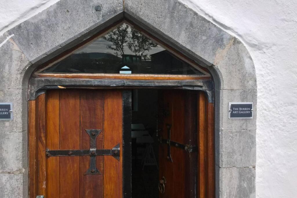 The Burren Art Gallery Built In 1798 Villa Tubber Exterior photo