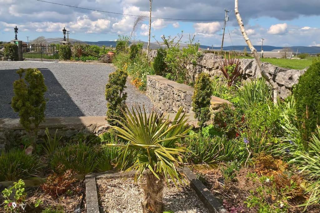 The Burren Art Gallery Built In 1798 Villa Tubber Exterior photo
